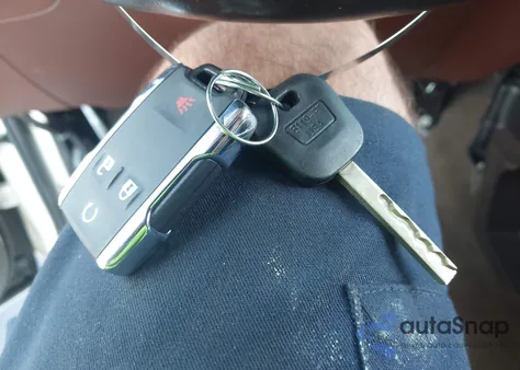 2015 Chevrolet Silverado 1500 High Country из США, поврежденный, VIN 3GCUKTEC9FG363188